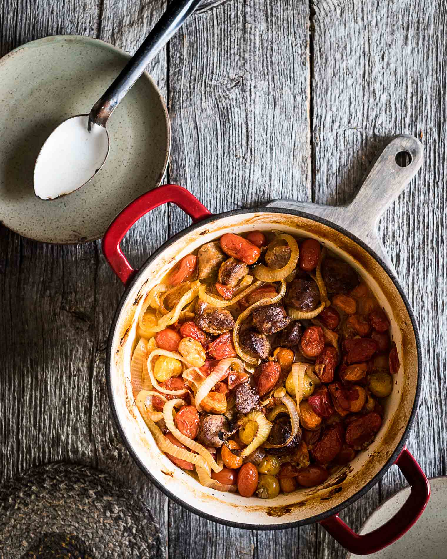 Tomato Pasta Sauce with Italian Sausage, Keeping With the Times, An easy go-to recipe for pasta sauce that takes its time.