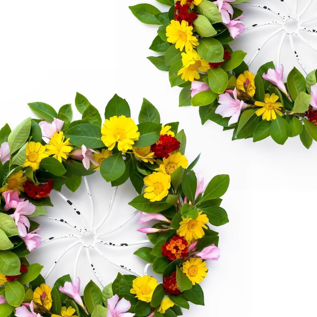 Wreath Play, Keeping With the Times, Photoshop, tutorial, blend modes
